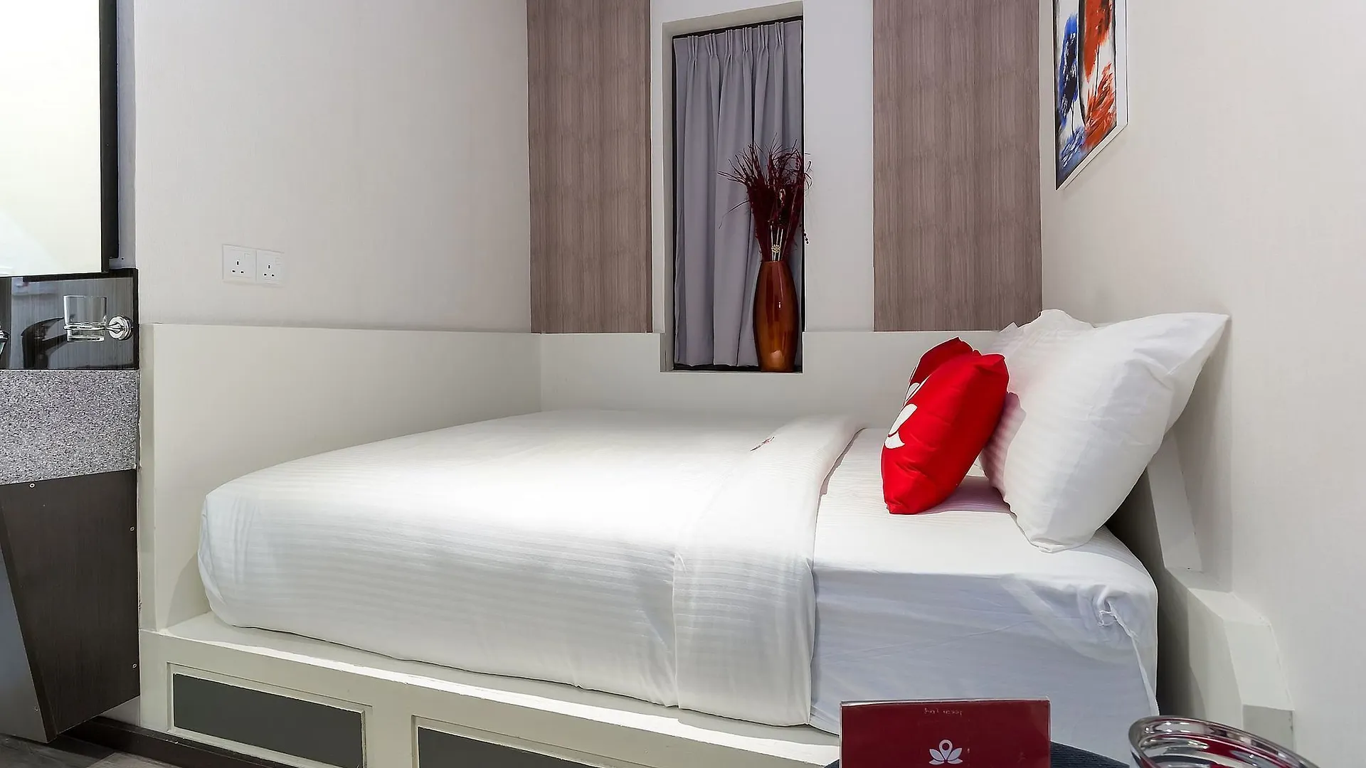 ホテル Zen Rooms Changkat Bukit Bintang クアラルンプール
